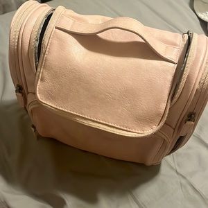 Bagsmart hanging cosmetic bag